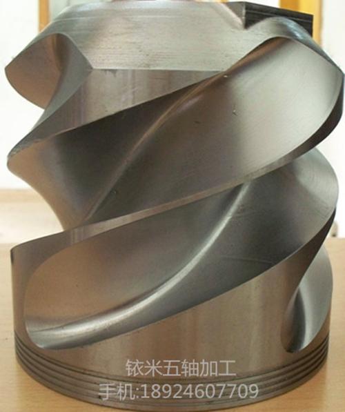 龙华石油 横跨军工航天到汽配的多元产业领航者