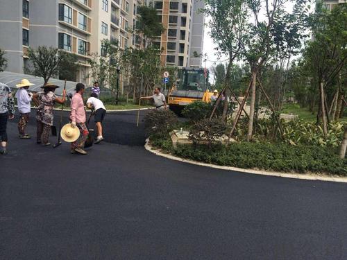 深圳光明沥青路面修补,龙华沥青修路铺路施工队